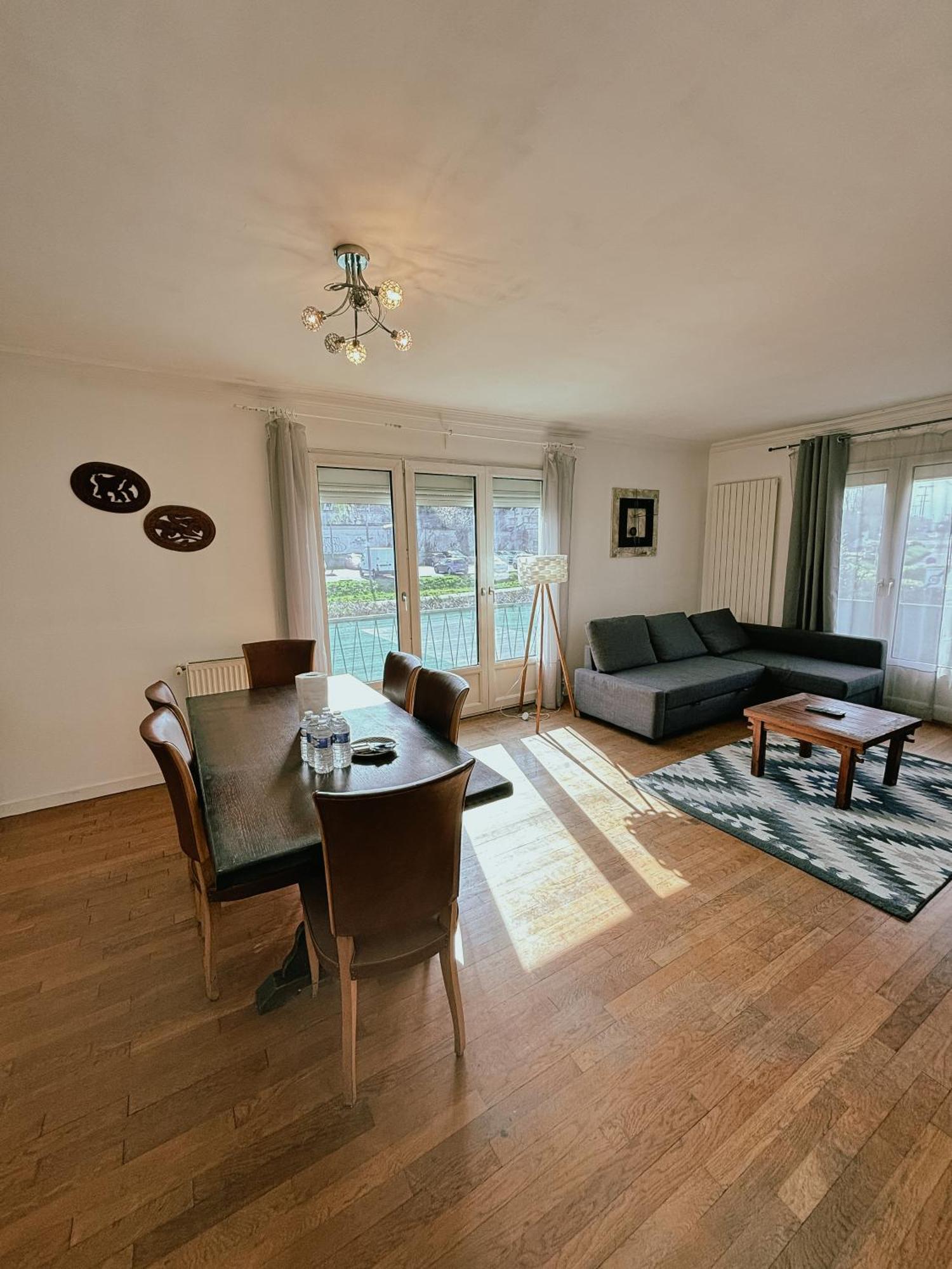 Duplex Avec Jardin - Proche Paris - Disneyland - Rer - Noisy-le-Grand Luaran gambar