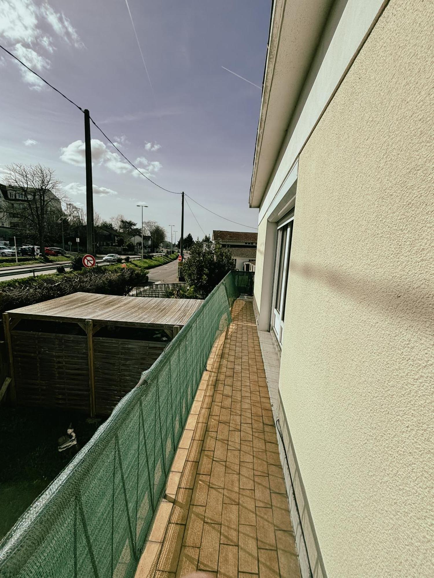 Duplex Avec Jardin - Proche Paris - Disneyland - Rer - Noisy-le-Grand Luaran gambar